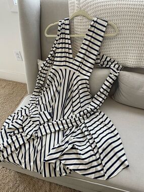 Nadia Tarr Multiple Ways Tie Dress 
One Size Fits All Blue and Off White